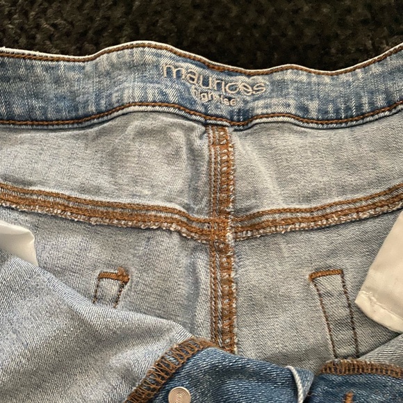 Woman’s Maurice’s size 20 shorts - Picture 3 of 4